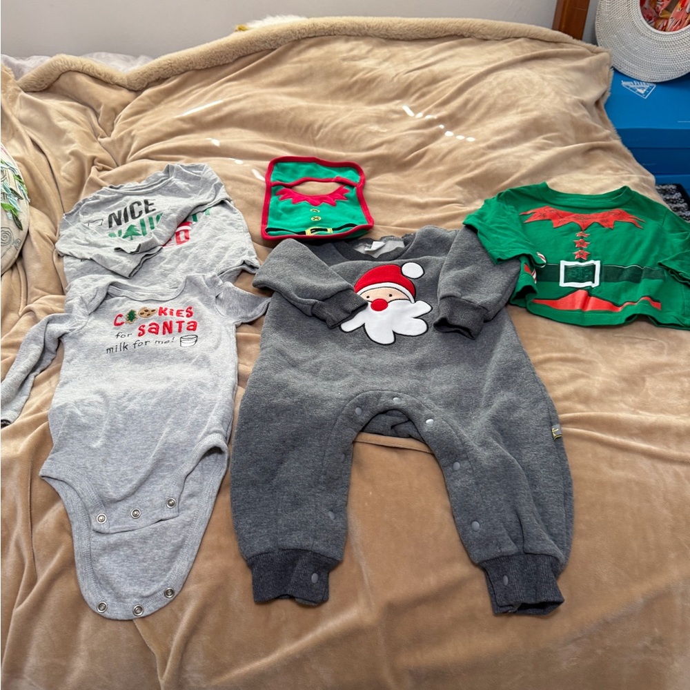 Holiday Christmas Santa Baby Onesie 5 Piece Lot 12M/2T